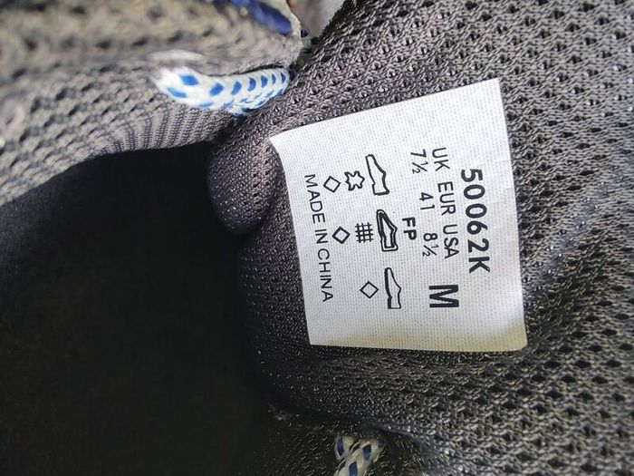 golf shoes