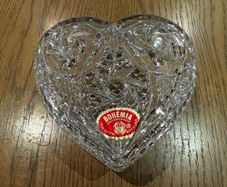 Trinket Glass Heart Box