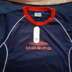 BN Umbro mens L tee shirt
