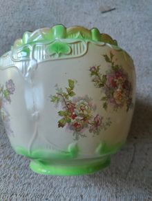 Flower pot