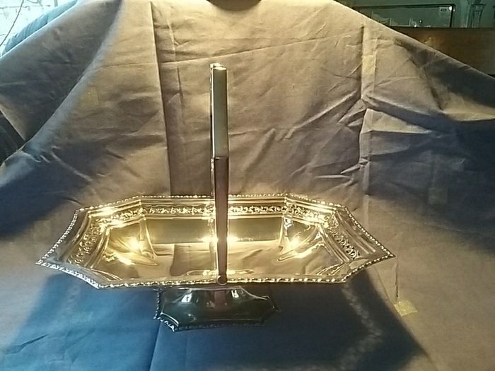 EPNS Table Centre Pierced Basket