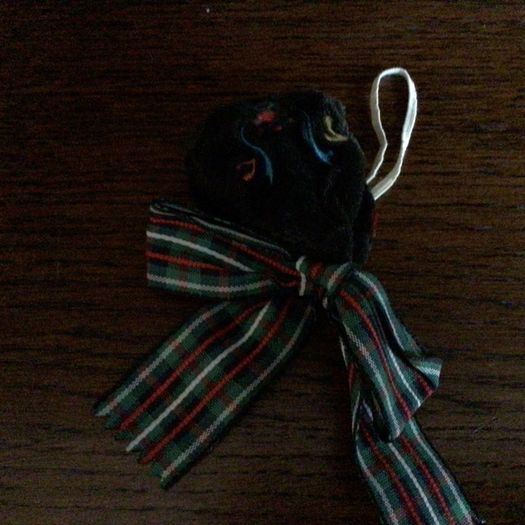 Small Collectable 1992 Vintage North American bear christmas theme