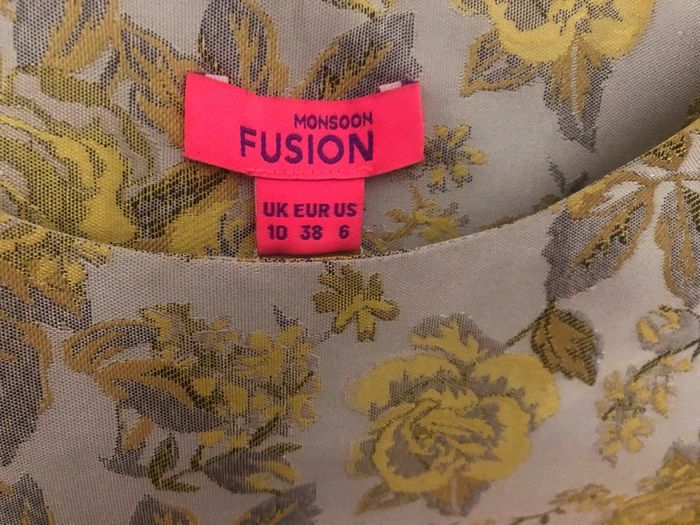 monsoon storm Jaquard top NEW size 10