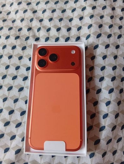 iPhone 17 pro max water damaged