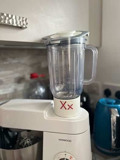 kenwood Premier Chef Kitchen Machine