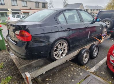 e90 318i breaking