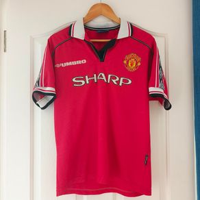 ROY KEANE 16 Manchester United Retro Home 1999 Jersey