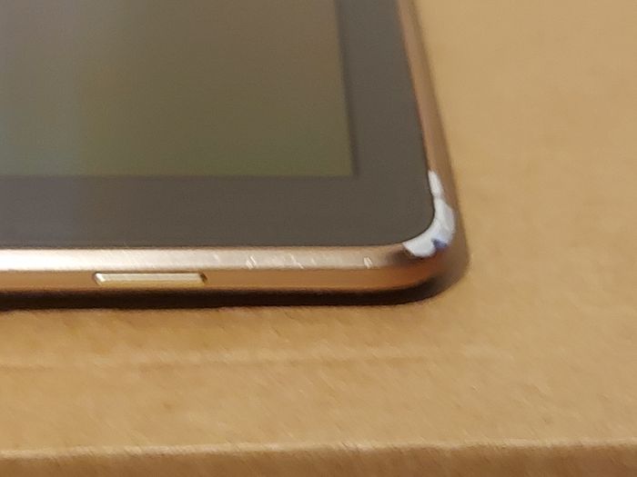 Samsung Galaxy Tab S, 10.5 inch, Model SM-T800, screen has a slight crack or 2 but touchscreen works fine
