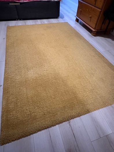 Mustard yellow rug - 150cm x 190cm