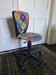 kids desk chair