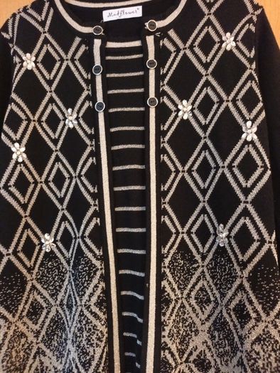 Mudflower Black Jumper.  S.  S-M - 12.  New.
