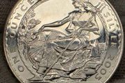 United Kingdom 2005 Silver 1oz Britannia One Ounce Fine Silver 2 Pounds Coin