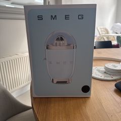 SMEG Juicer