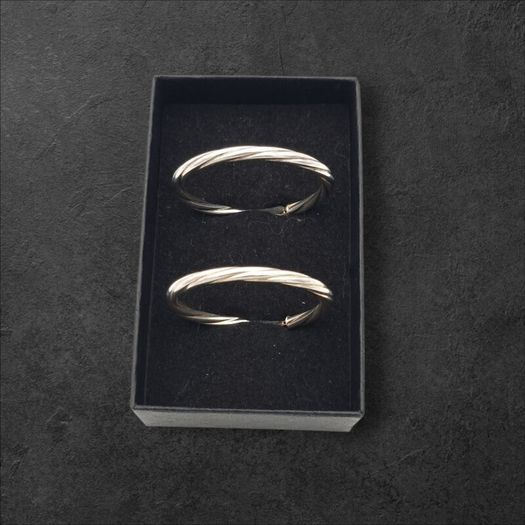 Vintage 925 Sterling Silver Italian Signed Hooped Earrings