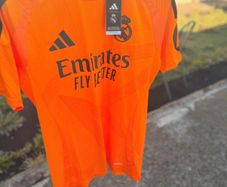 Real Madrid 24/25 Away Jersey Medium