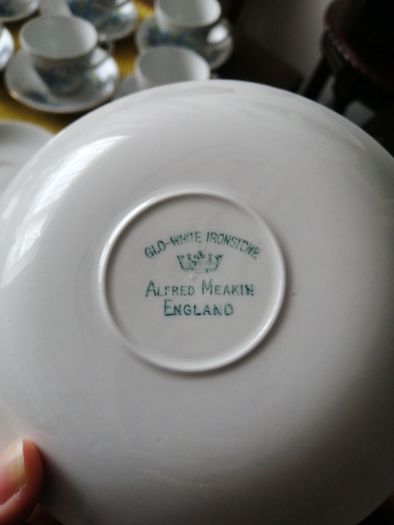 Vintage ALFRED MEAKIN porcelain set