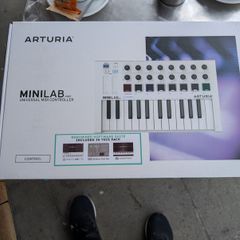 Arturia Minilab Mk2 MIDI controller
