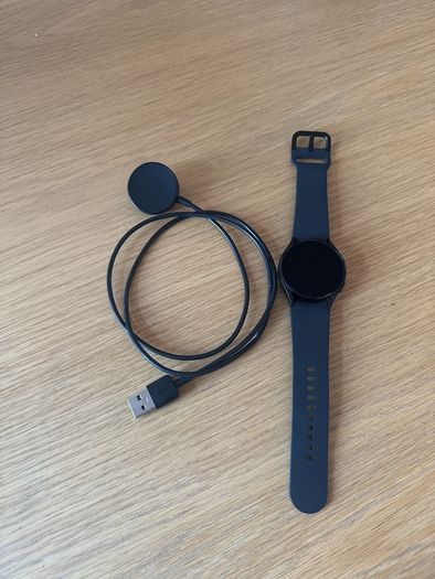 Samsung Galaxy Watch4 - Unused / Never Set Up
