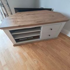 Corner TV unit
