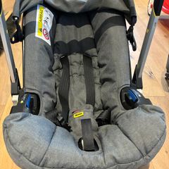Doona car seat with isofix base and accessories