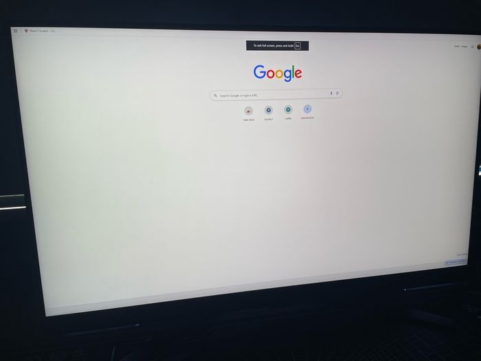 Samsung Odyssey G7 LS28BG700EPXXU 28" 4K UHD Smart Gaming monitor with Speakers