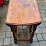 Antique mahogony dining table, gate leg. Image 3