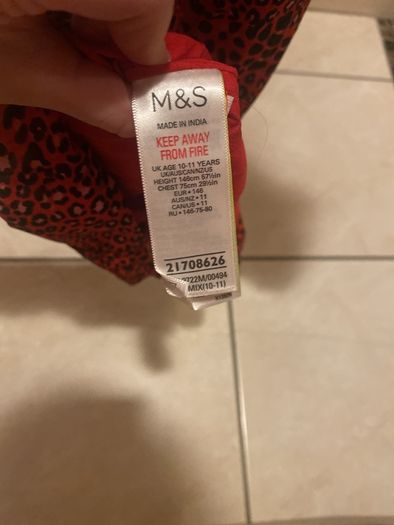 Girls dress