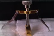Ingrow toenail lifter
