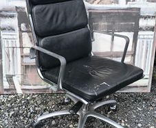Licensed ICF Milan Eames Soft Pad Executive Office Chair