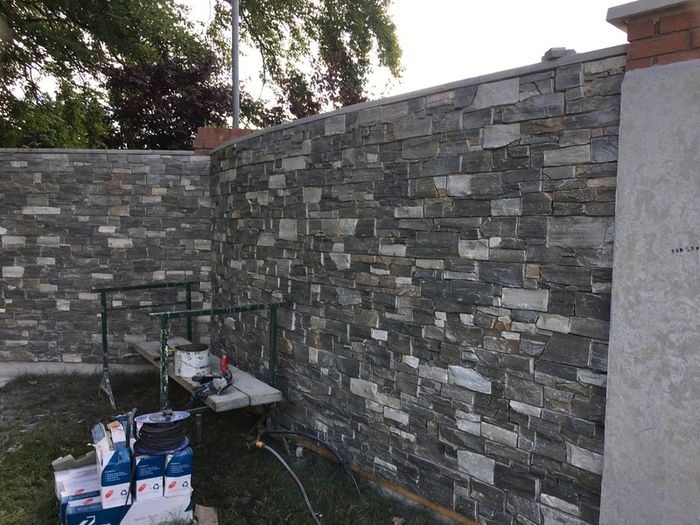 Bricklayer stonemason available