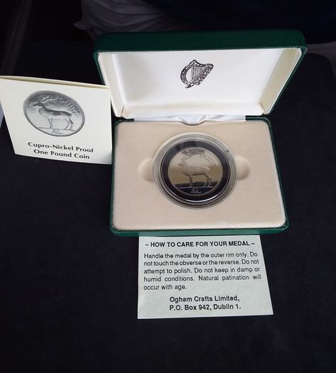Official Irish Cupro-Nickel Proof, One Pound Coin - Boxed with Certificate