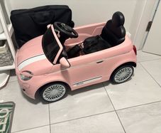 Electric Car Pink Fiat 500