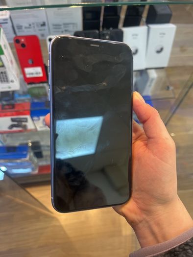 iPhone 11