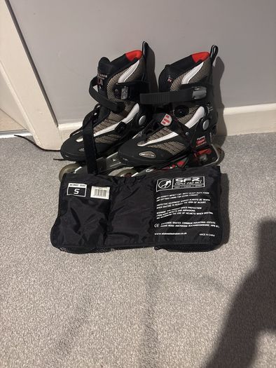 Brand new rollerblades and pad set size 36