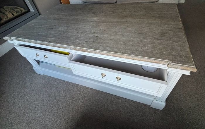 Living room Coffee table