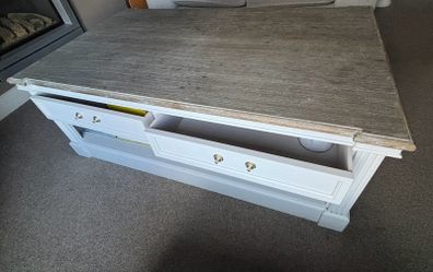 Living room Coffee table