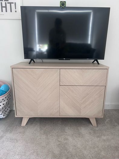 sideboard