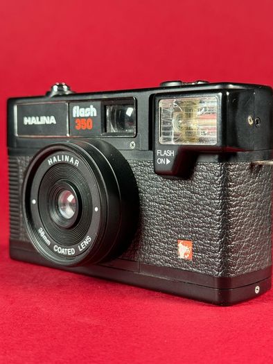 Halina Flash 350 film camera