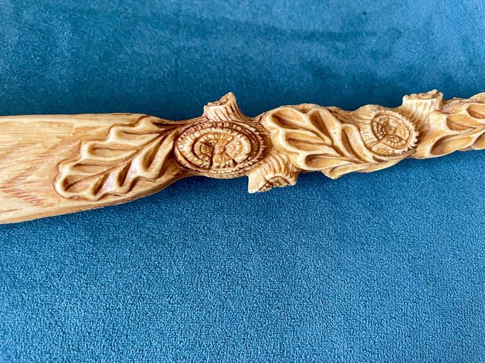 Vintage 1970s Repro Hand Carved Shoehorn with Elephant Motif Handle in sturdy Resin