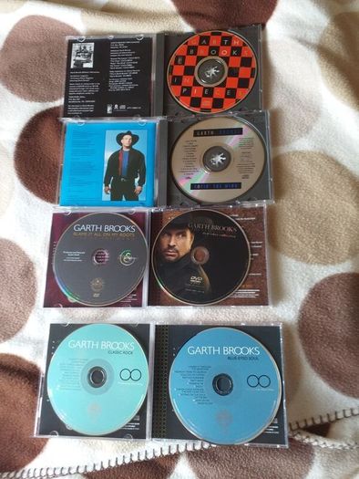 Garth Brooks.