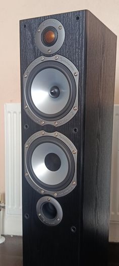 Monitor Audio BR5 speakers