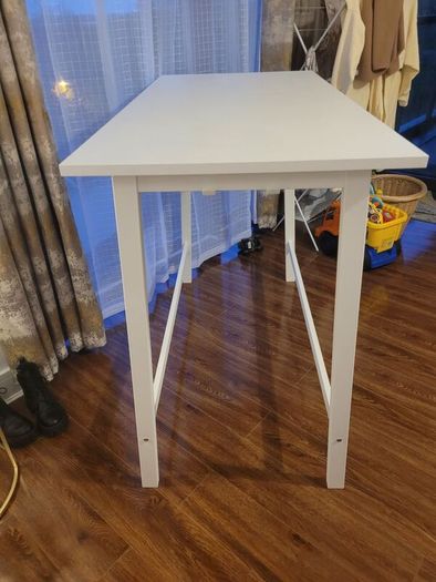 Ikea Mittzon table