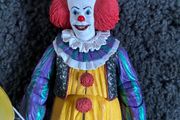 Pennywise 1990 figure IT horror
