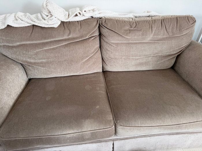 2 Couches for free no delivery included