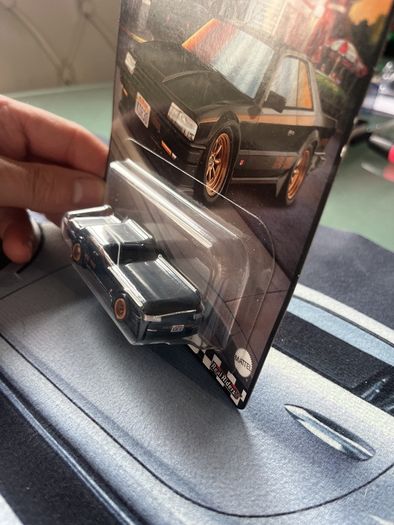 Hot wheels Premium Nissan Skyline RS Kdr30