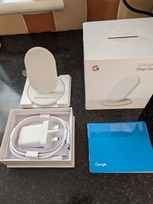 Google Pixel Wireless Charger Stand (Gen 1)