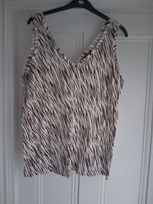 New Dunnes Print Top