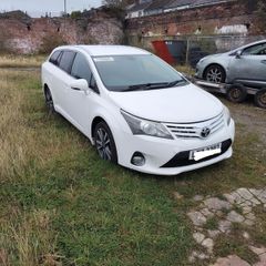 Toyota avensis t27 drivers doors