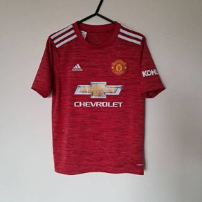 Adidas man utd 2020 jersey Size 11-12 years in great condition