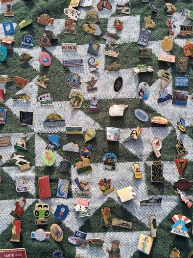 900 Vintage Enamel Pin Badges(rrp 1800-2500 euro)